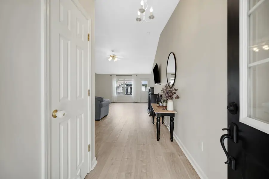 566 Fox Burrow Court, Valparaiso, IN 46385 - Image #2