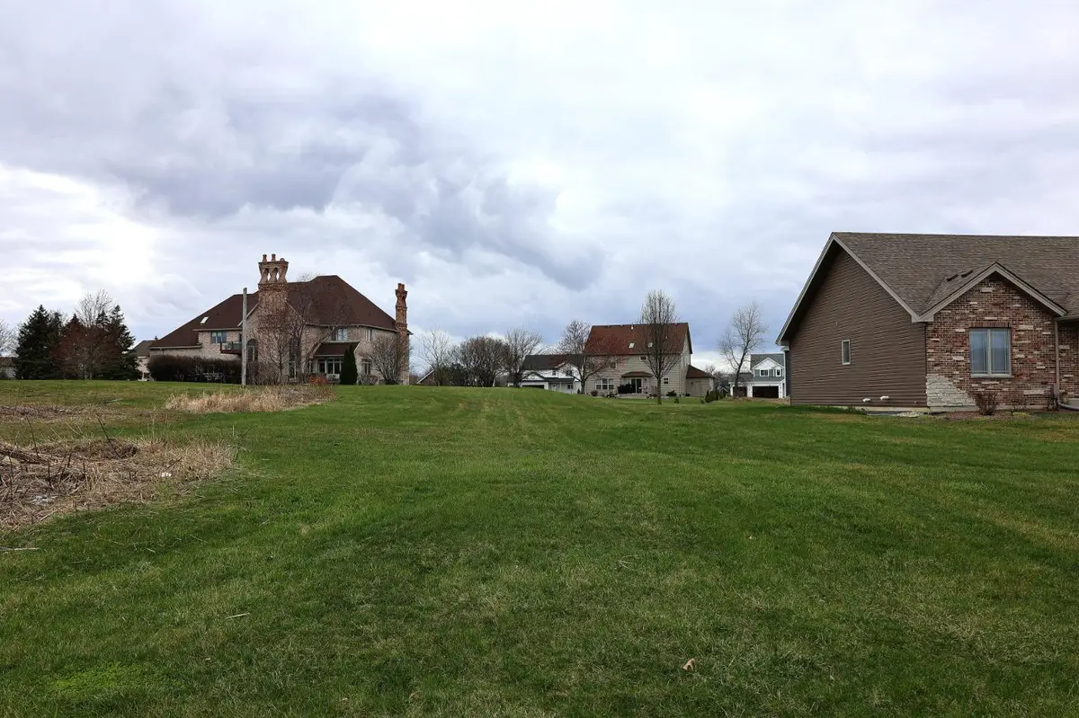 76 Bergamo Lane E, Crown Point, IN 46307 - Image #1