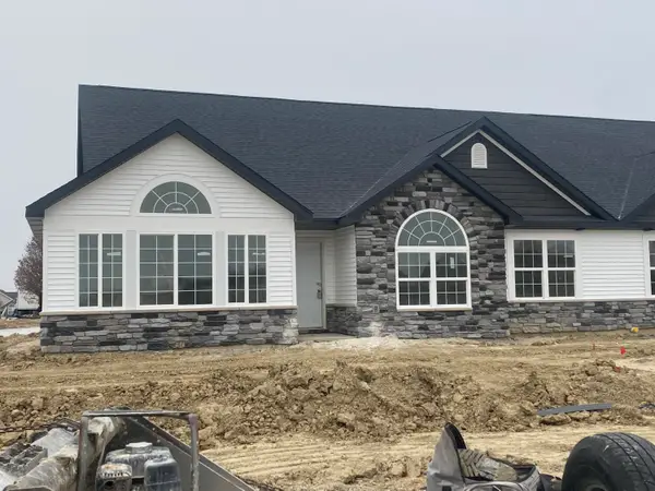 5436 Fountain Circle, Crown Point, IN 46307