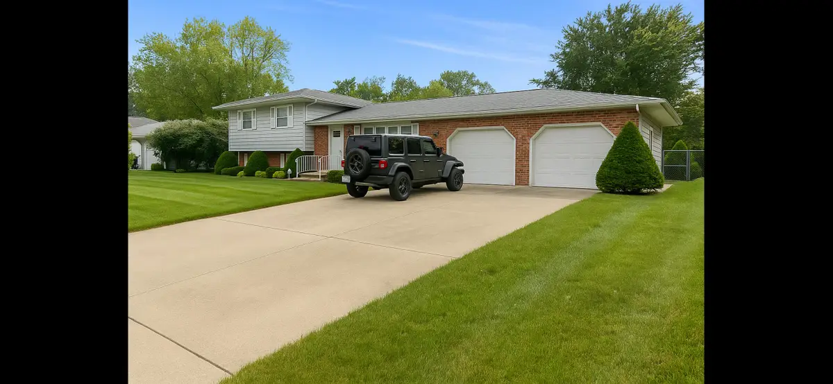 613 Dogwood Drive, Trail Creek, IN 46360 - Image #1