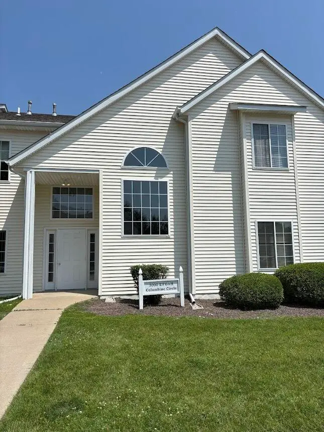 3000 Columbine Circle #G, Valparaiso, IN 46383 - Image #1