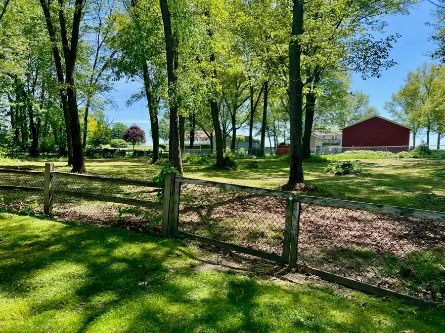 55420 Forest Cove Court, New Carlisle, IN 46552 - Image #3