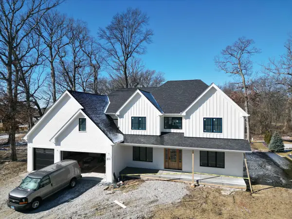 9700 Sweetspire Avenue, St. John, IN 46373