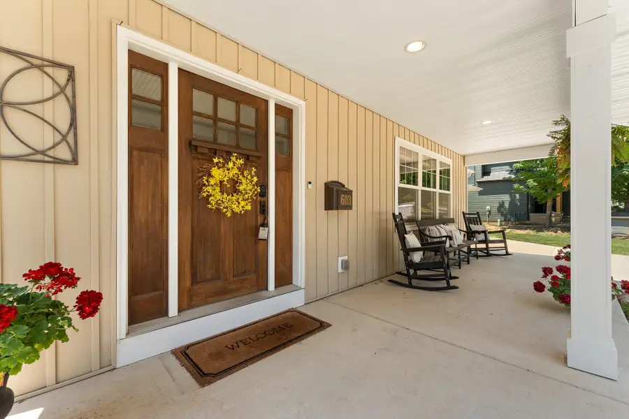 603 Academy Street, Valparaiso, IN 46383 - Image #2