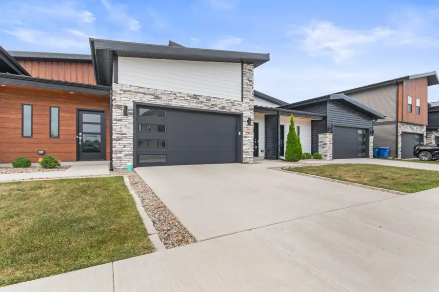 255 Nomo Place, Crown Point, IN 46307 - Image #3