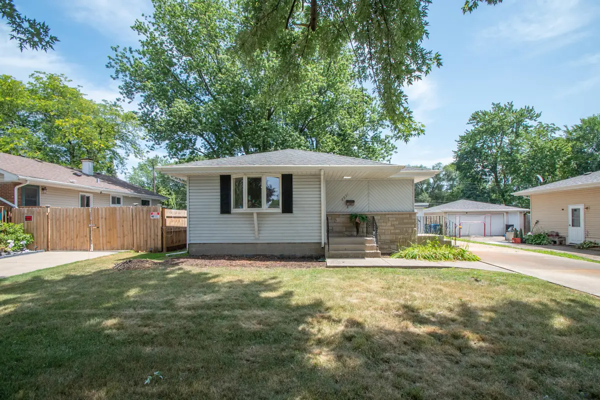 8951 O Day Drive, Highland, IN 46322 - Image #1