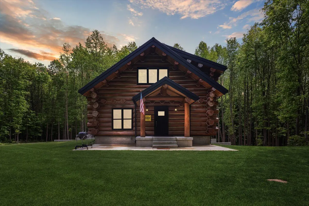 7428 E 400 N, Rolling Prairie, IN 46371 - Image #1