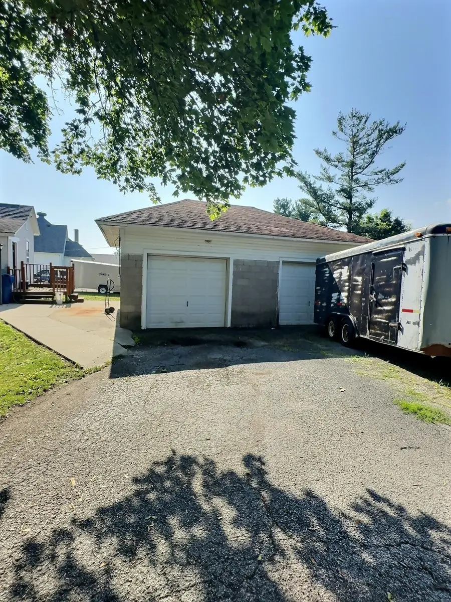 136 E Main Street, Brook, IN 47922 - Image #3