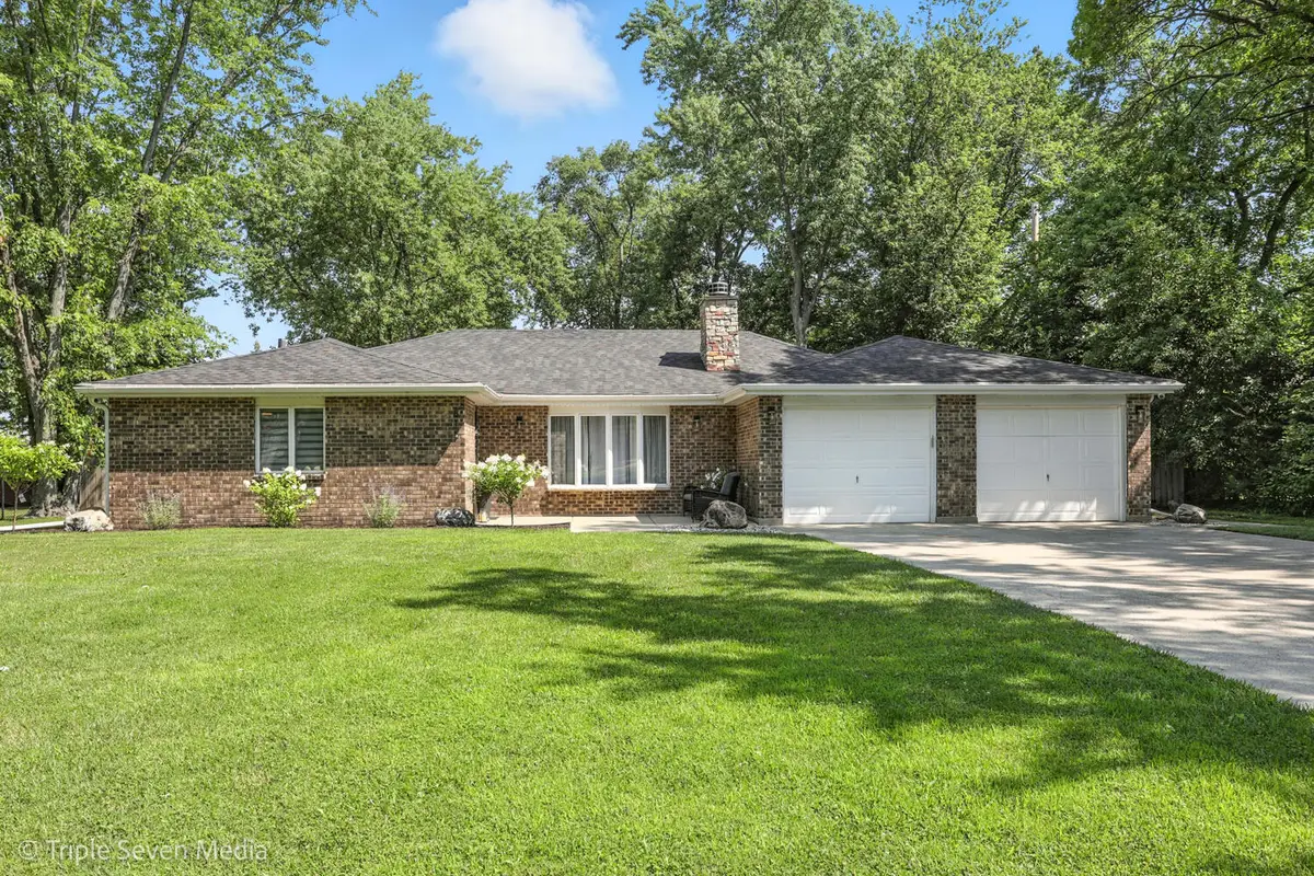 815 Schilling Drive, Dyer, IN 46311 - Image #1