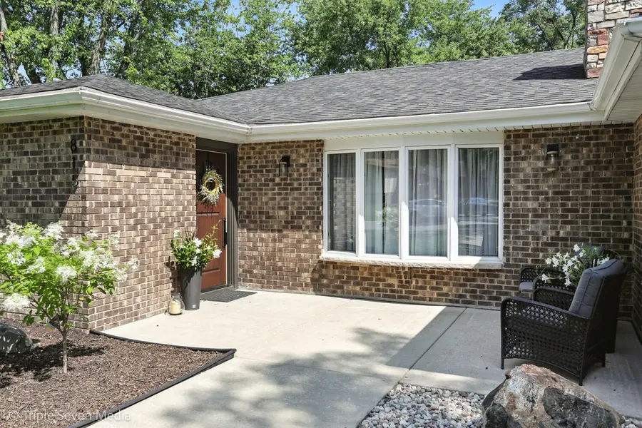 815 Schilling Drive, Dyer, IN 46311 - Image #2