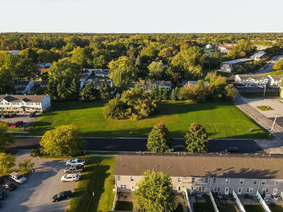 1705 Firestone Lane, Valparaiso, IN 46383 - Image #1