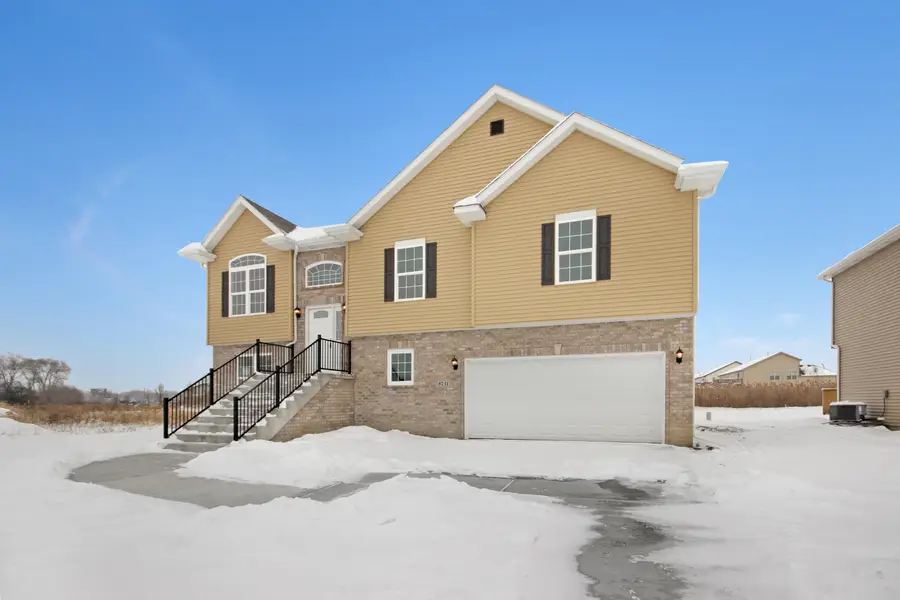 8241 Dylan Drive, Merrillville, IN 46410 - Image #2