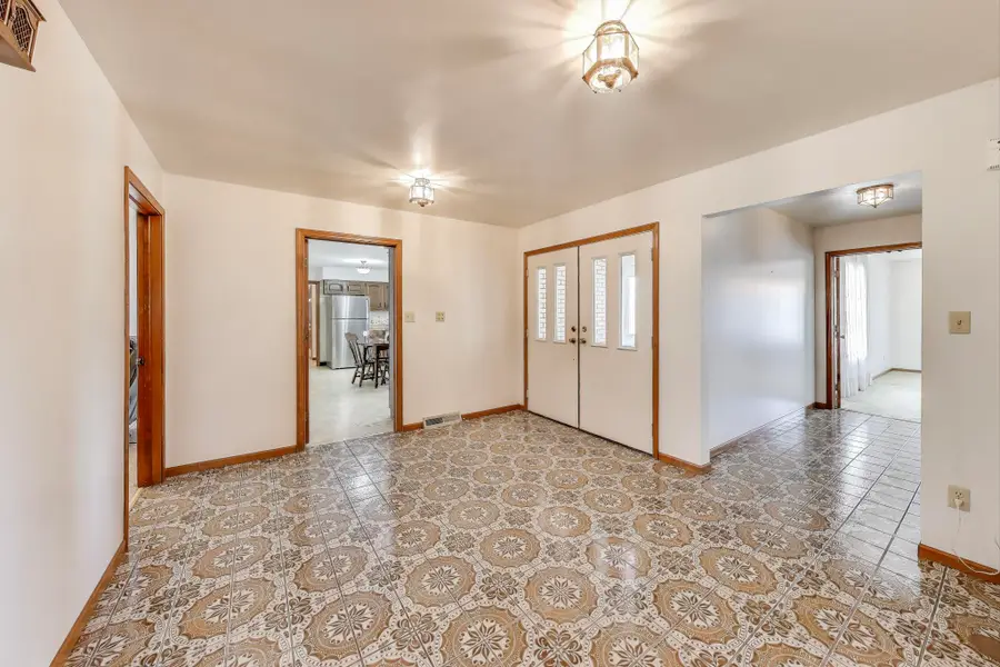 122 Genoa Court, Schererville, IN 46375 - Image #3