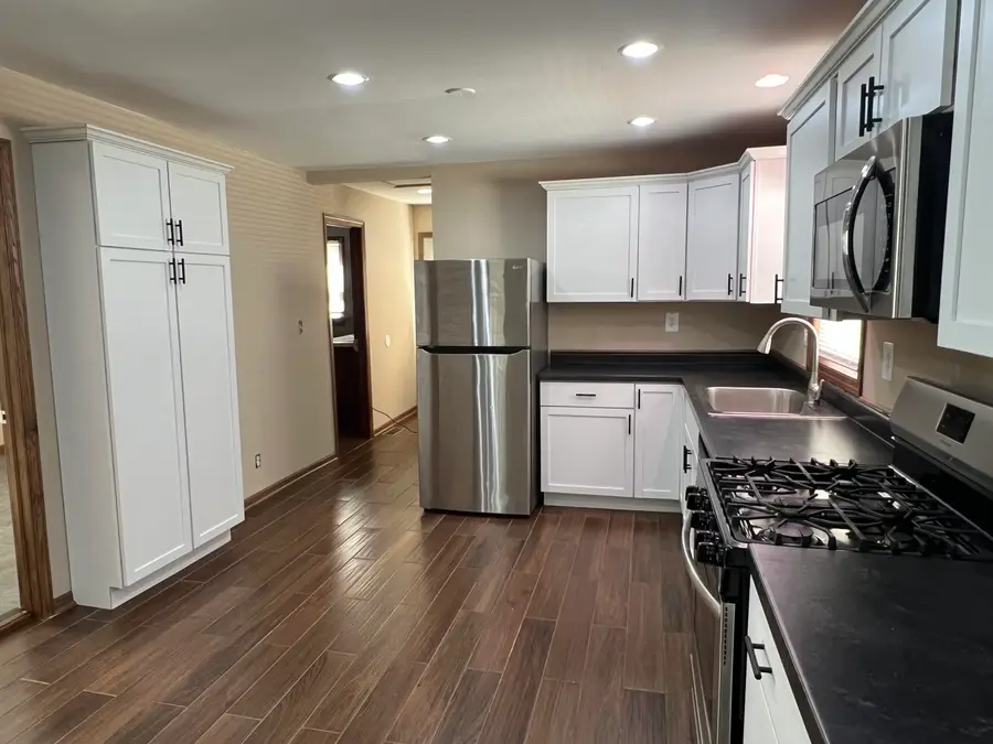 652 S State Street, Hobart, IN 46342 - Image #3