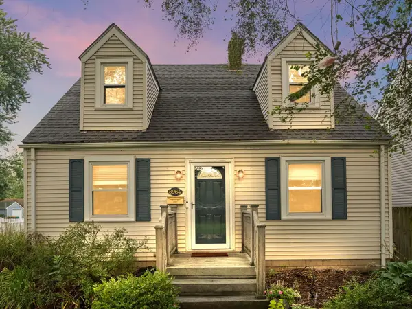 8964 W Delaware Pkwy, Munster, IN 46321