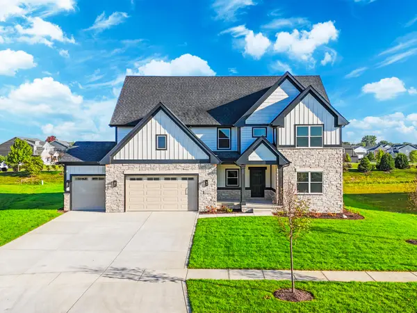 1855 Trailbrook Drive, Valparaiso, IN 46385