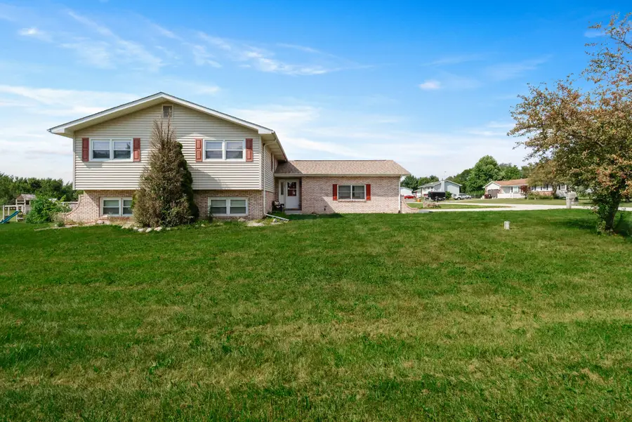 361 Sandwood Court, Valparaiso, IN 46383 - Image #2