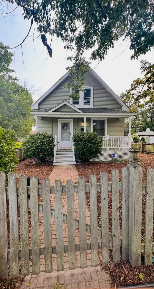 922 Carroll Street, Hammond, IN 46320