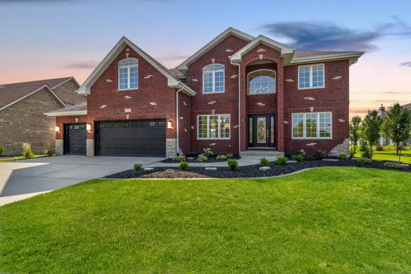 10407 Golden Arch Avenue, St. John, IN 46373