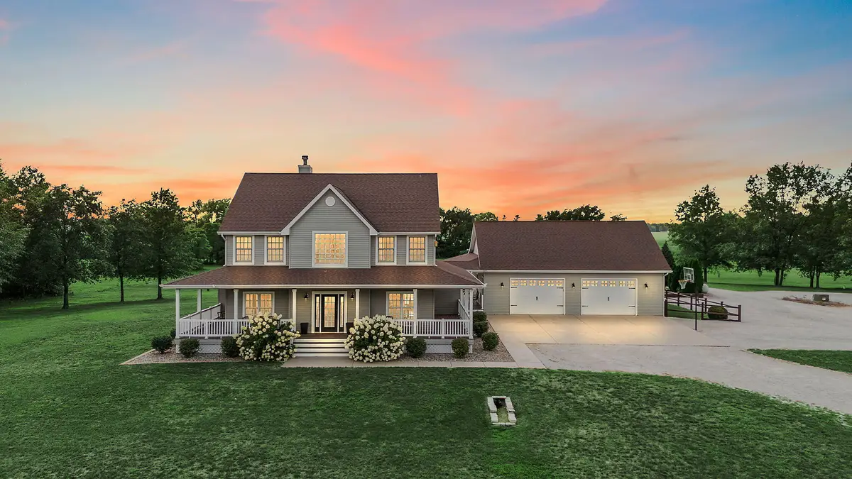 14984 County Rd 300 W, Wheatfield, IN 46392 - Image #1