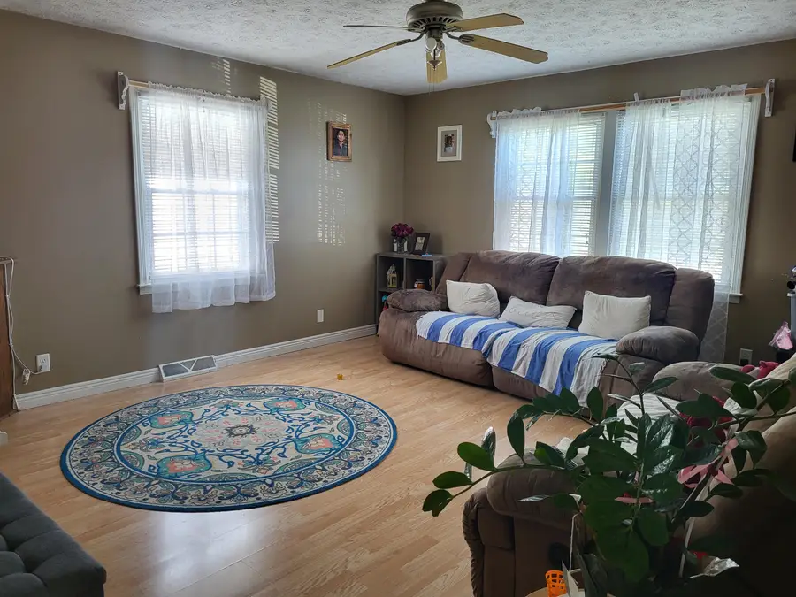 907 Division Street, La Porte, IN 46350 - Image #3