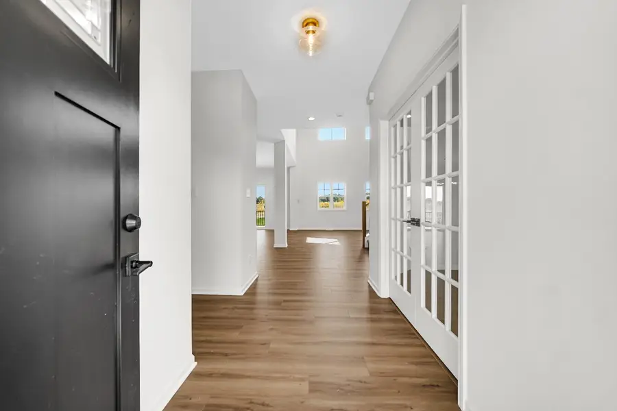 301 Holst Lane, Valparaiso, IN 46385 - Image #2