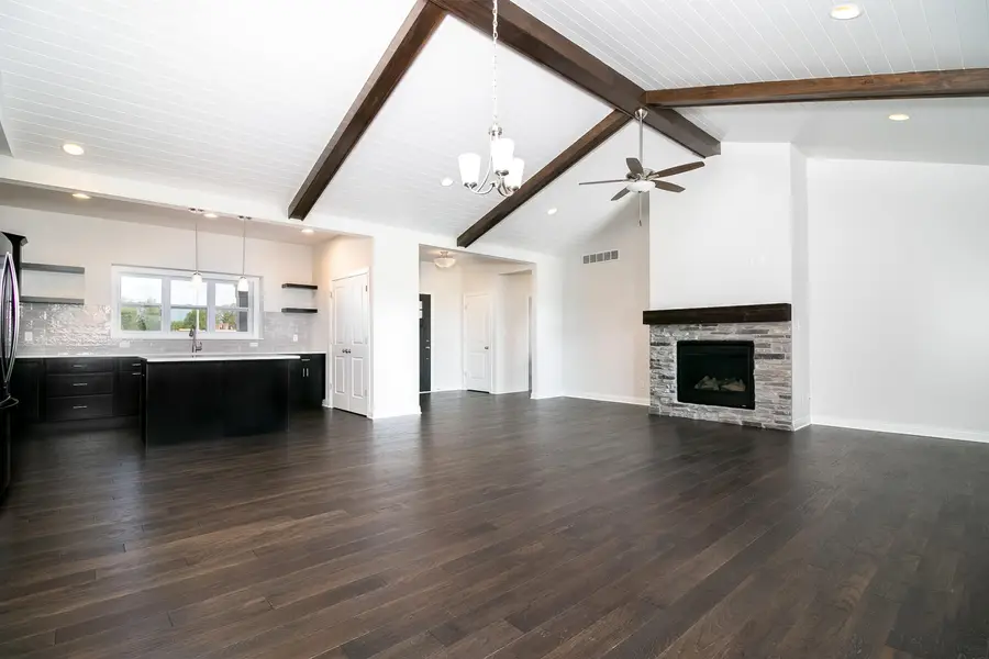 1761 Trailbrook Drive, Valparaiso, IN 46385 - Image #2