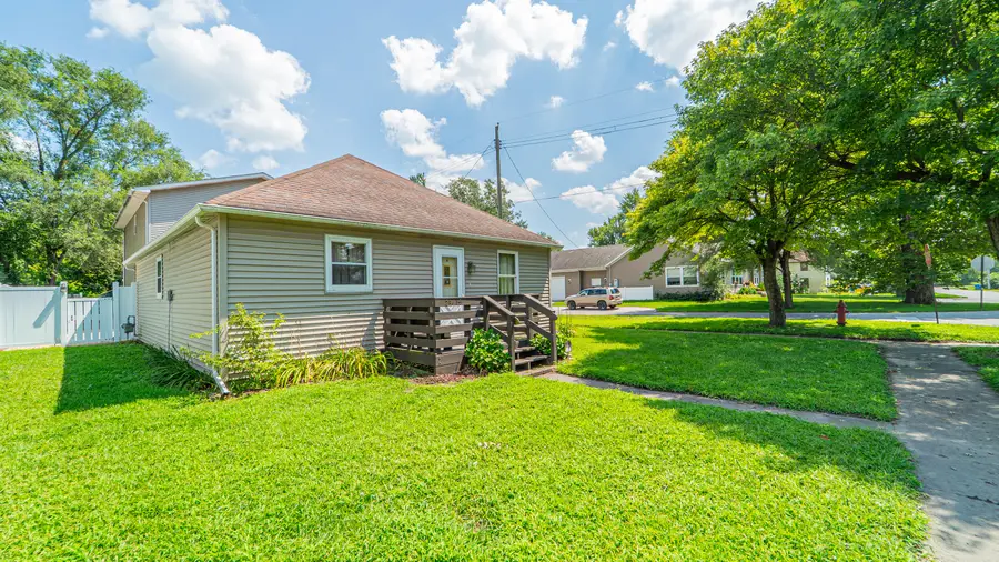 23713 Euclid Street, Schneider, IN 46376 - Image #3