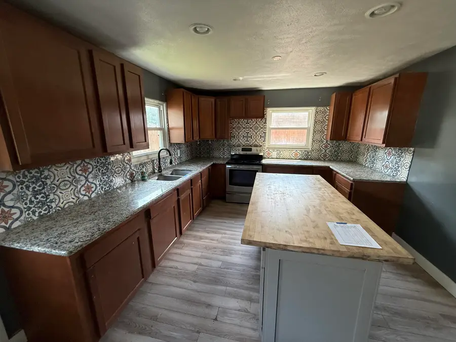 416 E Chippewa Avenue, South Bend, IN 46614 - Image #3