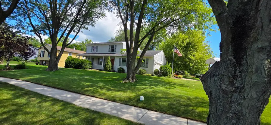 2106 Worthington Drive, Valparaiso, IN 46383 - Image #3