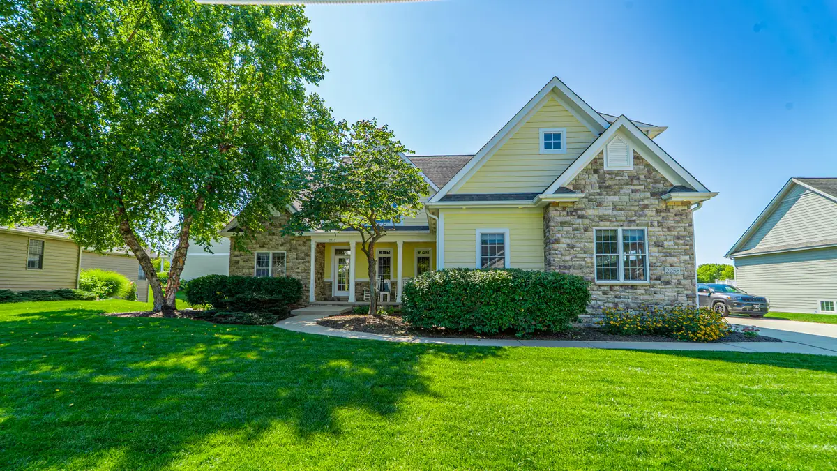 2255 Naples Drive, Valparaiso, IN 46385 - Image #1