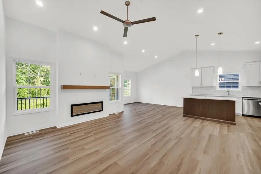 476 Magnolia Lane, Chesterton, IN 46304 - Image #2