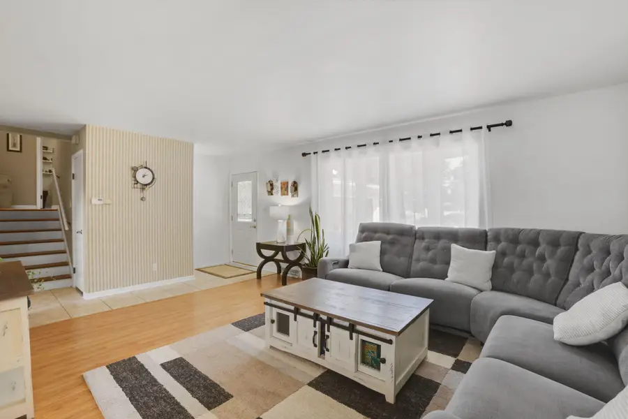 8612 Jefferson Avenue, Munster, IN 46321 - Image #2