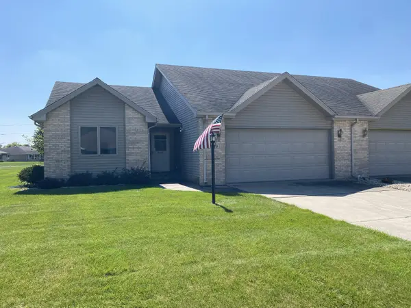 523 Hidden Oak Drive, Hobart, IN 46342