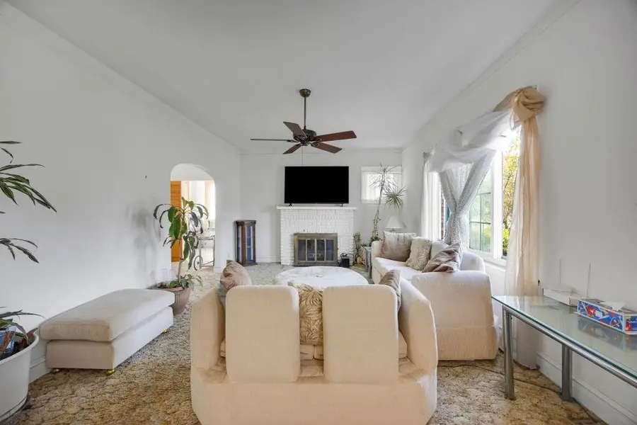 643 Mckinley Street, Gary, IN 46404 - Image #2