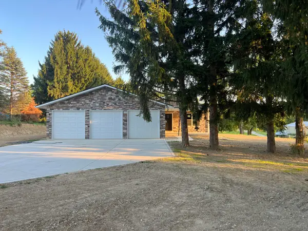 760 W 50 N #1, Valparaiso, IN 46385