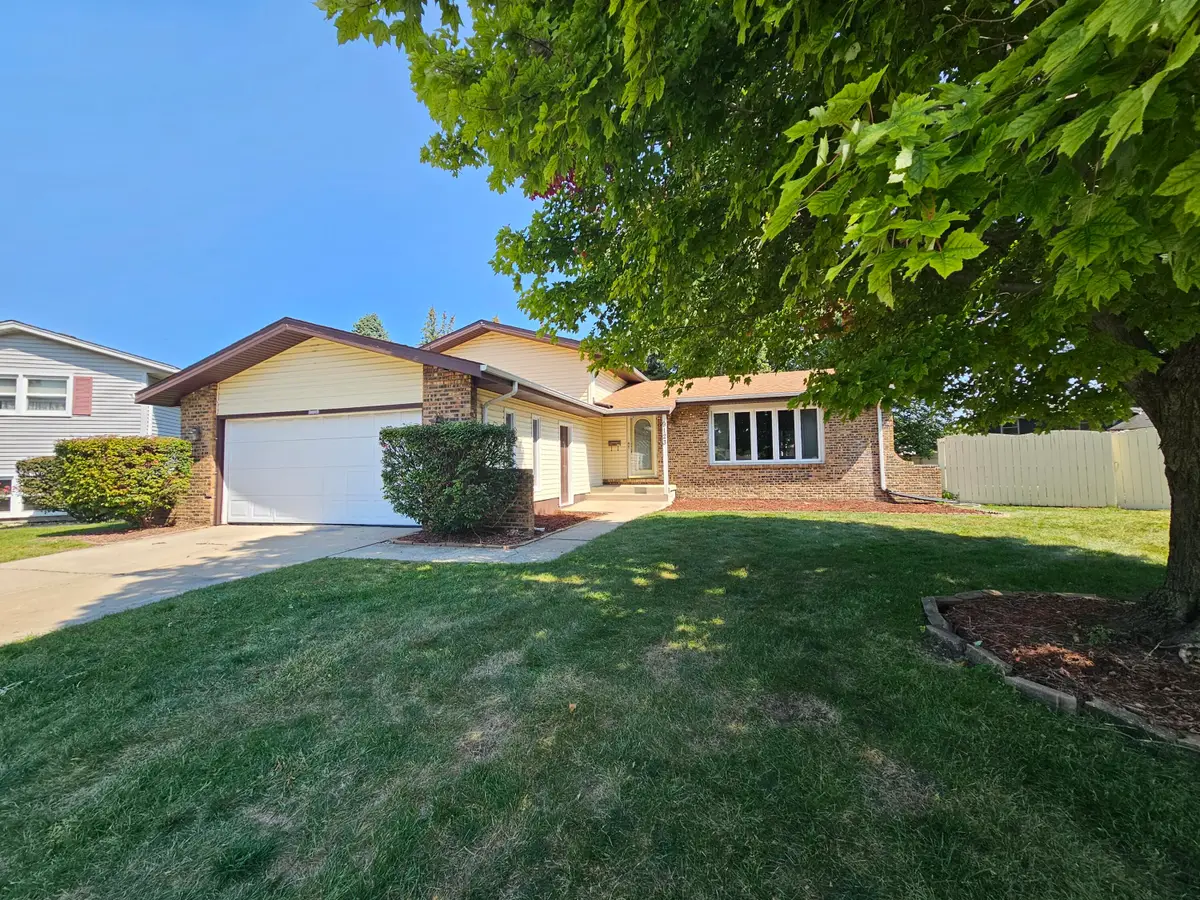 9123 Crestwood Court, Munster, IN 46321 - Image #1