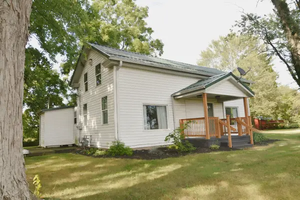 5303 E Bootjack Road, Rolling Prairie, IN 46371