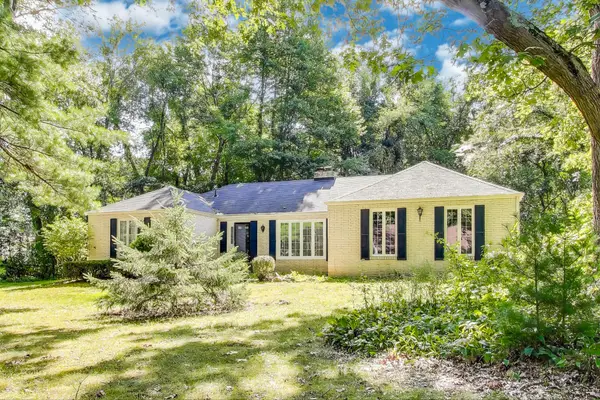 4233 N Blueridge Drive, La Porte, IN 46350