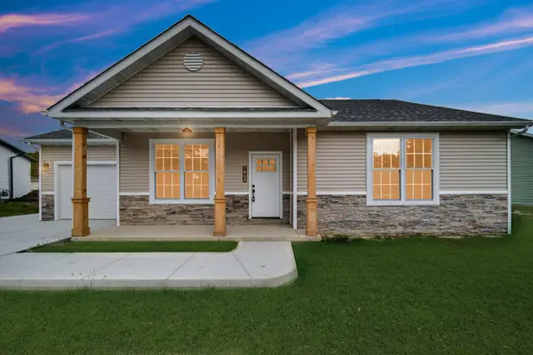 7468 Wilson Place, Merrillville, IN 46410