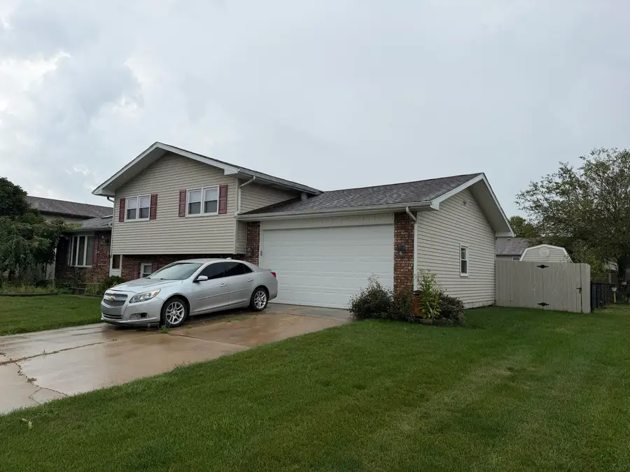 1325 W 75th Place, Merrillville, IN 46410 - Image #2