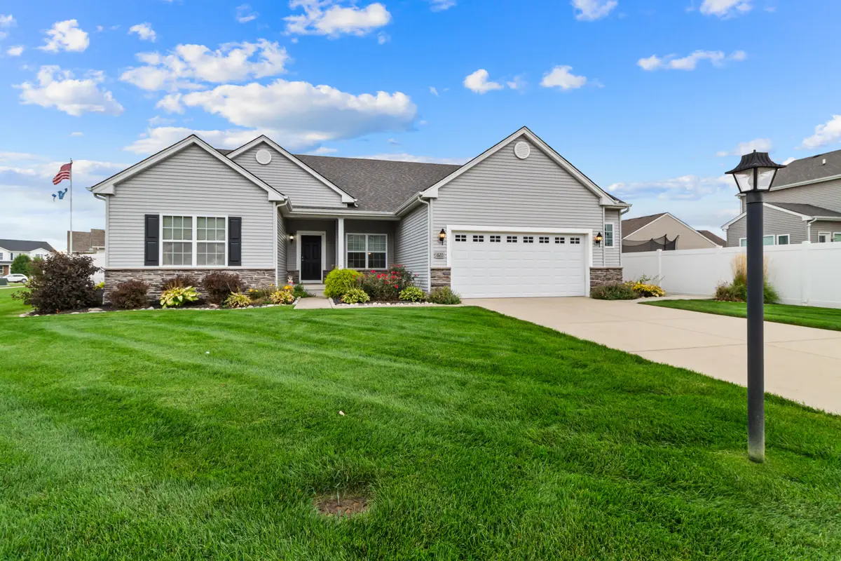 620 Edinburg Drive, Griffith, IN 46319 - #1