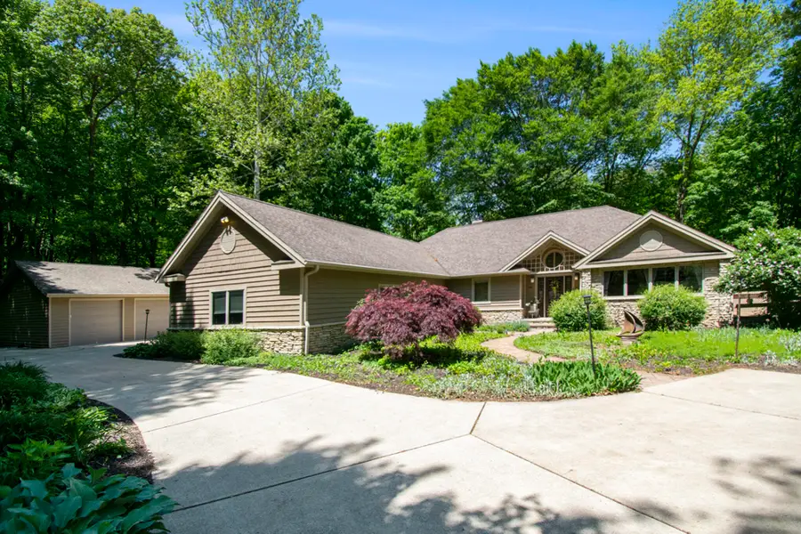 6989 W 300 N, La Porte, IN 46350 - Image #2