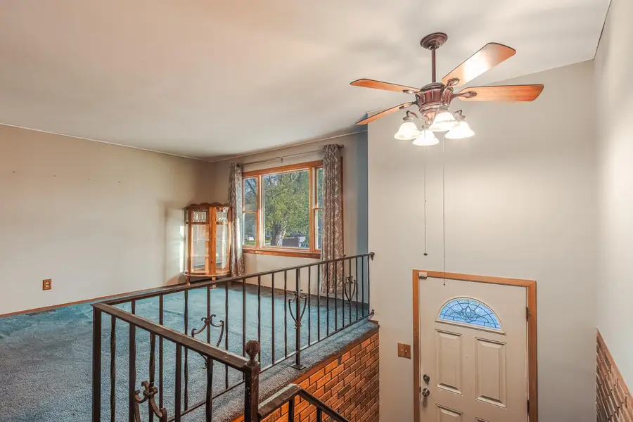 1642 E 31st Place, Hobart, IN 46342 - Image #3