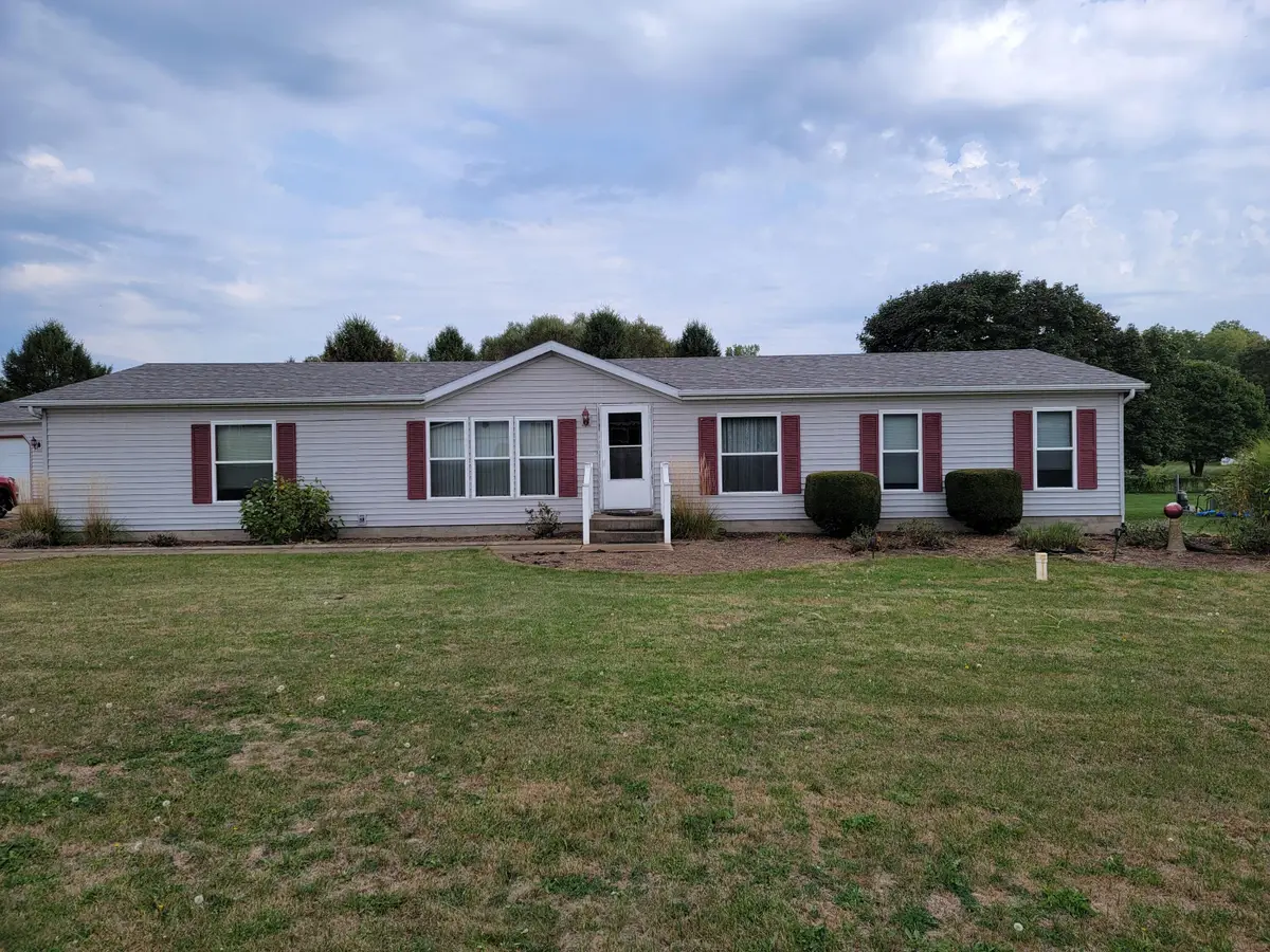 2027 E Coachlight Drive, La Porte, IN 46350 - Image #1