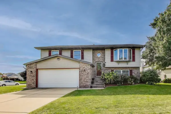 1235 W 99th Avenue, Crown Point, IN 46307