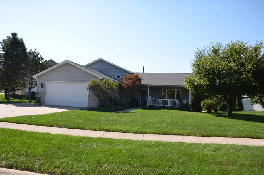 8262 Heron Lake Road, Saint John, IN 46373 - Image #2