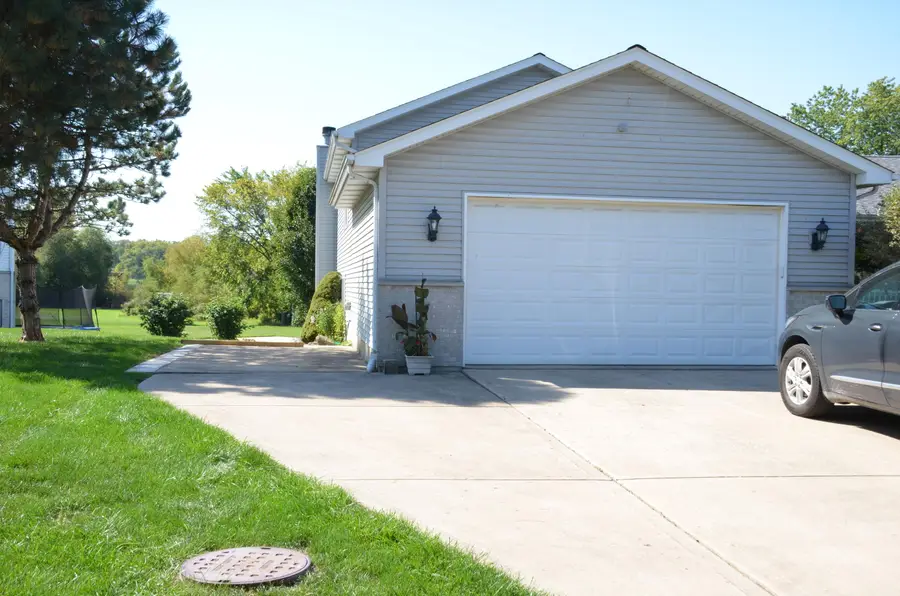 8262 Heron Lake Road, Saint John, IN 46373 - Image #3