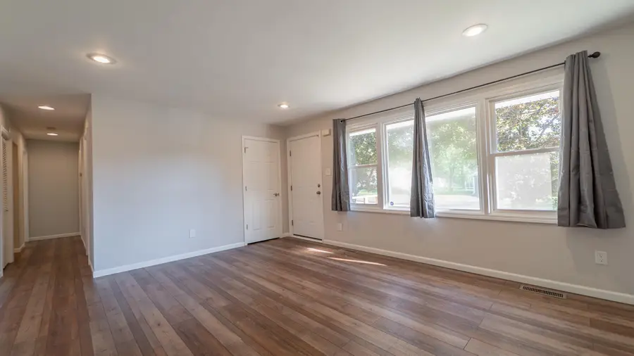 654 Nome Road, Valparaiso, IN 46385 - Image #2