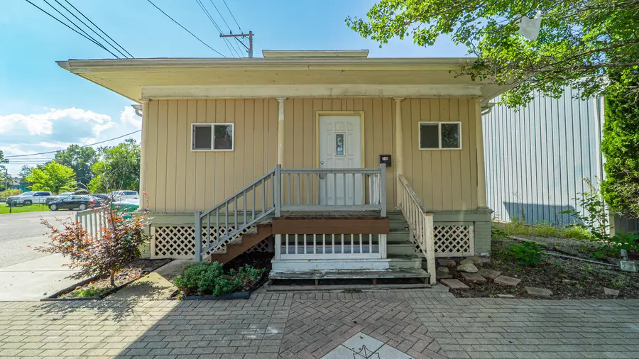 706 Detroit Street, La Porte, IN 46350 - Image #2